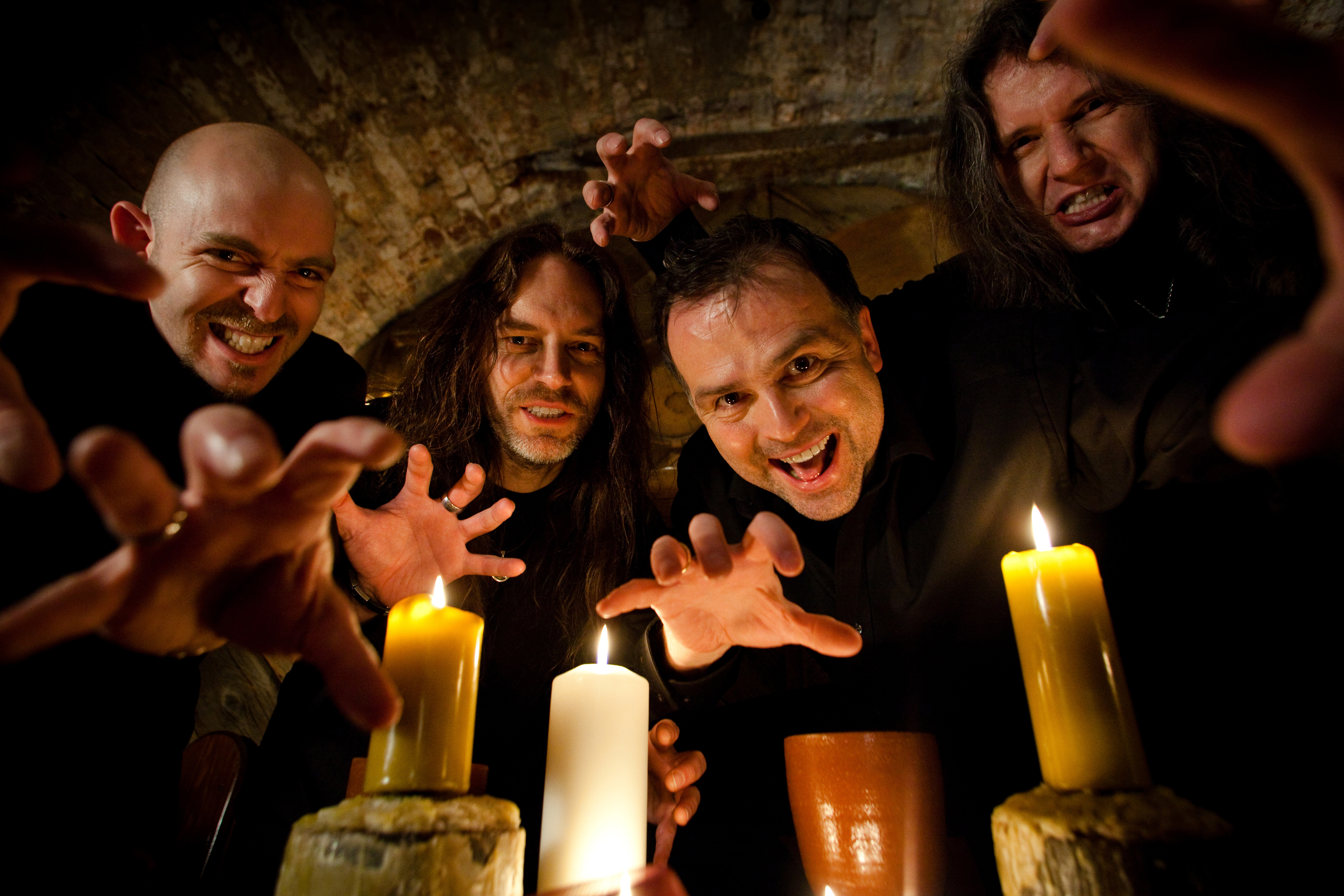 Blind Guardian plan to release orchestral album “Legacy Of The Dark Lands”