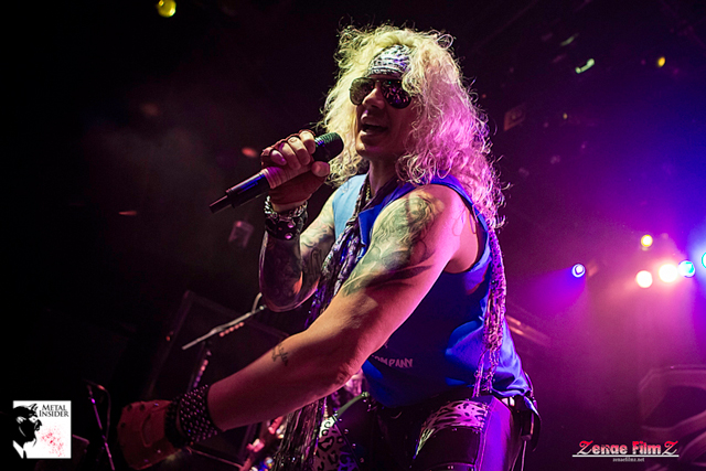 Watch Corey Taylor (Slipknot) sing “Rainbow in the Dark” with Steel Panther