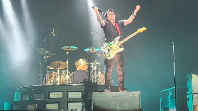 Watch as Green Day’s Billie Joe Armstrong says that he is ‘Renouncing’ U.S. citizenship after Roe v. Wade repeal