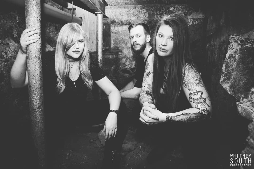 The White Swan streaming new song “Inamorato”