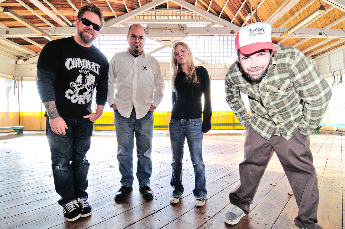 Kat Katz quits Agoraphobic Nosebleed