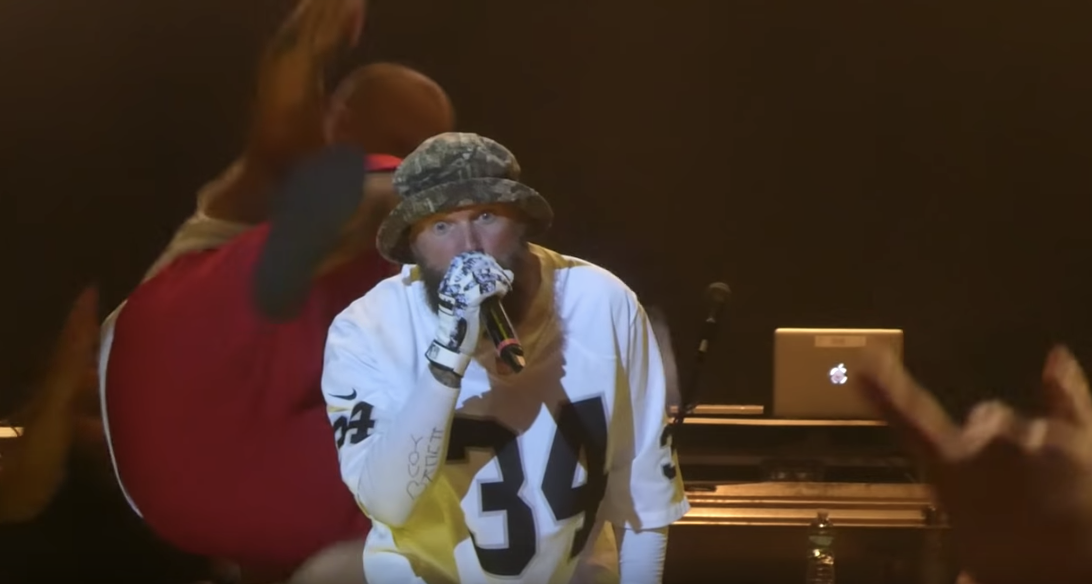 Watch Insane Clown Posse’s Shaggy 2 Dope’s failed dropkick attempt at Limp Bizkit’s Fred Durst