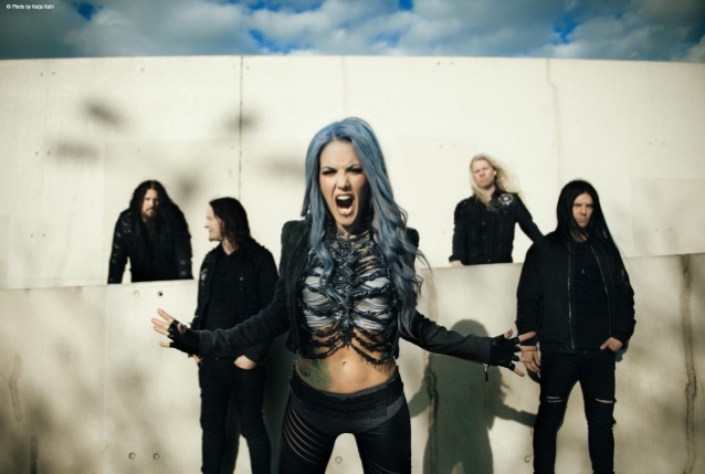 Alissa White-Gluz denies trying to “kill” the Agonist