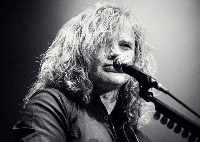 Dave Mustaine sings on new John 5 track “Que Pasa” watch here