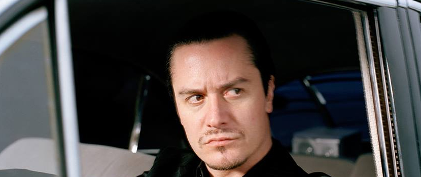 Mike Patton covers Mr. Bungle’s “Retrovertigo” with Mondo Cane