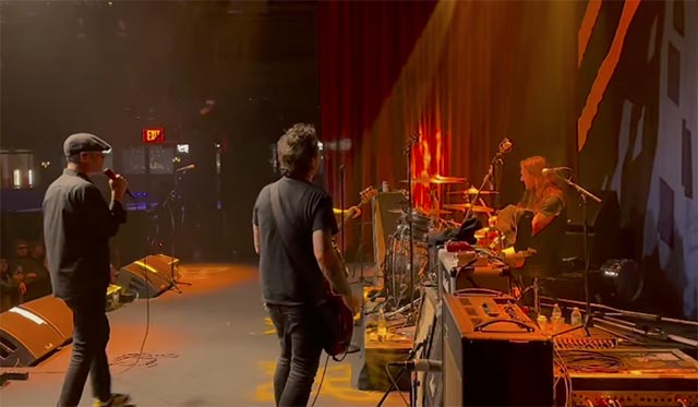 Former Slipknot drummer Jay Weinberg joins Bouncing Souls on stage in Nashville