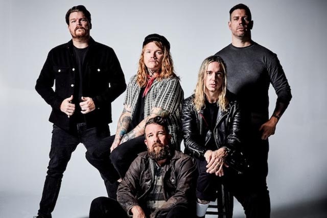 Underoath share new song “Survivor’s Guilt”