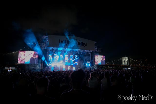 Photos/Review: Chevelle bring ‘Bright as Blasphemy’ to New York City’s Rooftop Pier 17 – 8/26/2025