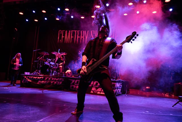 Day 02_06_Cemetery Skyline_70000tons_marmorannon_Freedom_260130-1 | Metal Insider