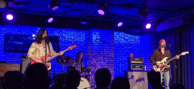 Gig Review: The Iridium Shouted Viva Rock N’ Roll with Deraps – 2/06/26